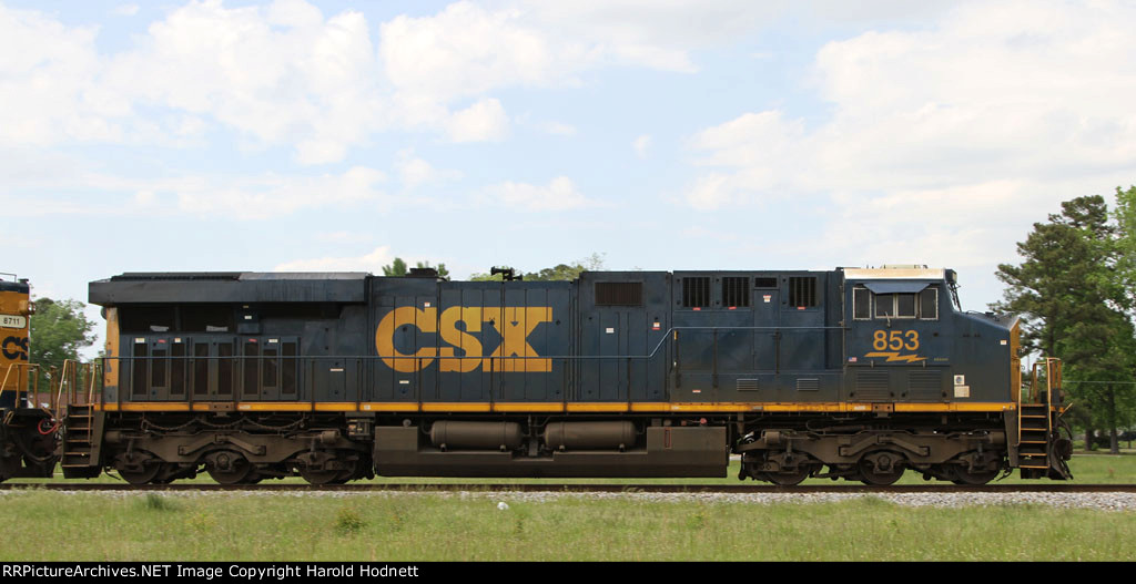 CSX 853